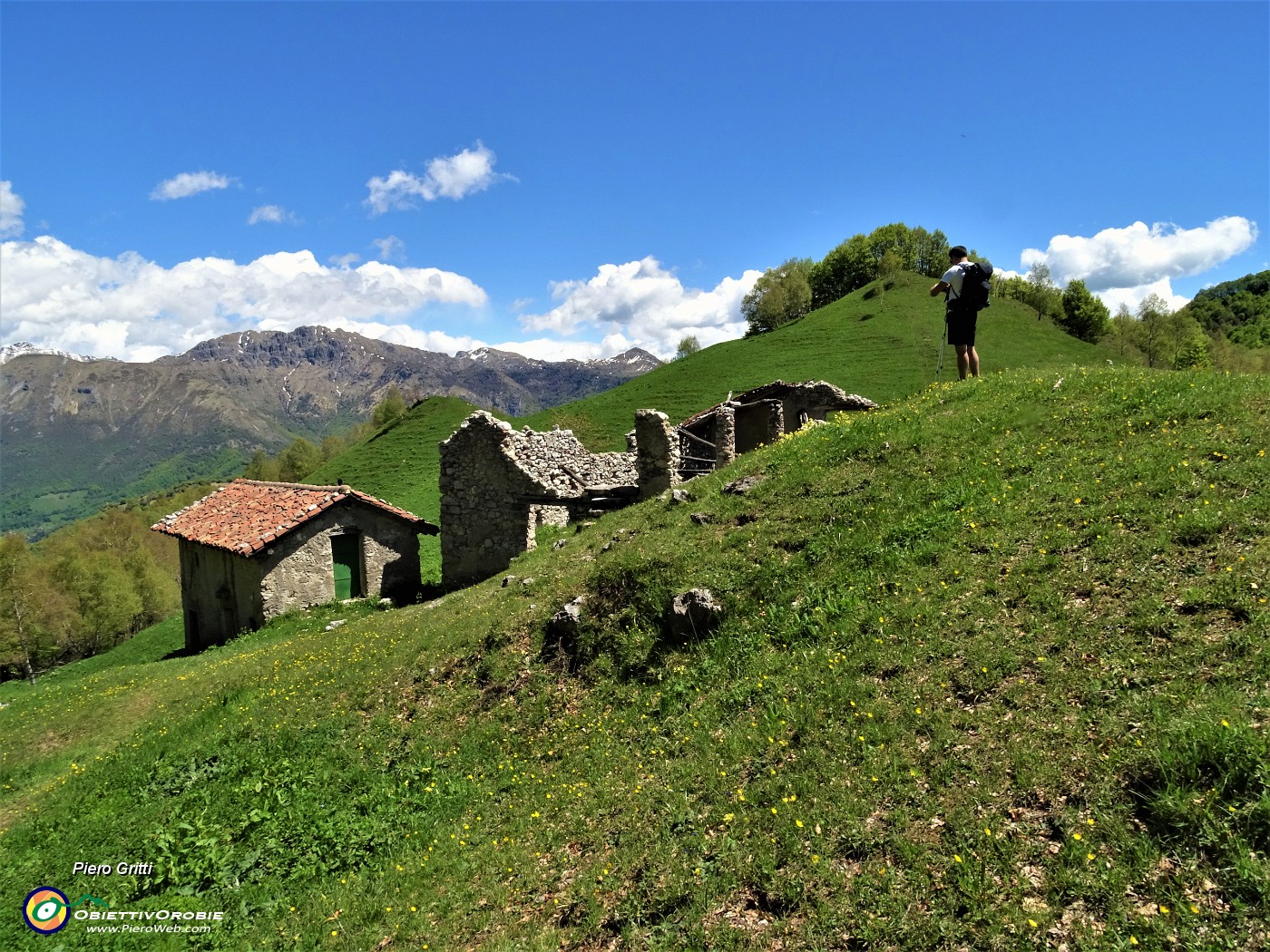47 Casolare in rudere alla Bocchetta di Desio (1335 m).JPG